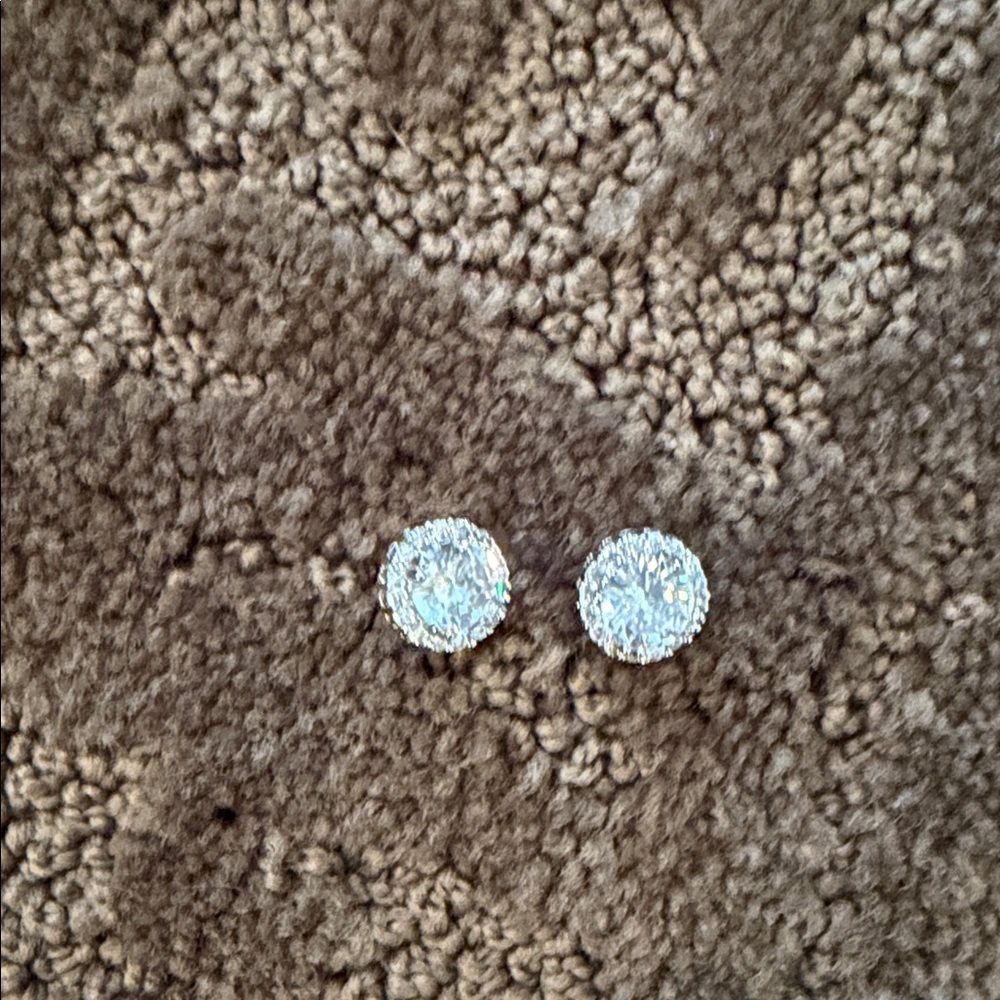 Sparkling CZ new earrings. Approx 4 ct tw.